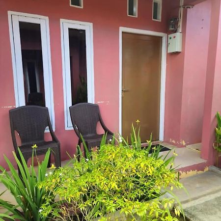 Baronda Guest House Sorong Exterior foto