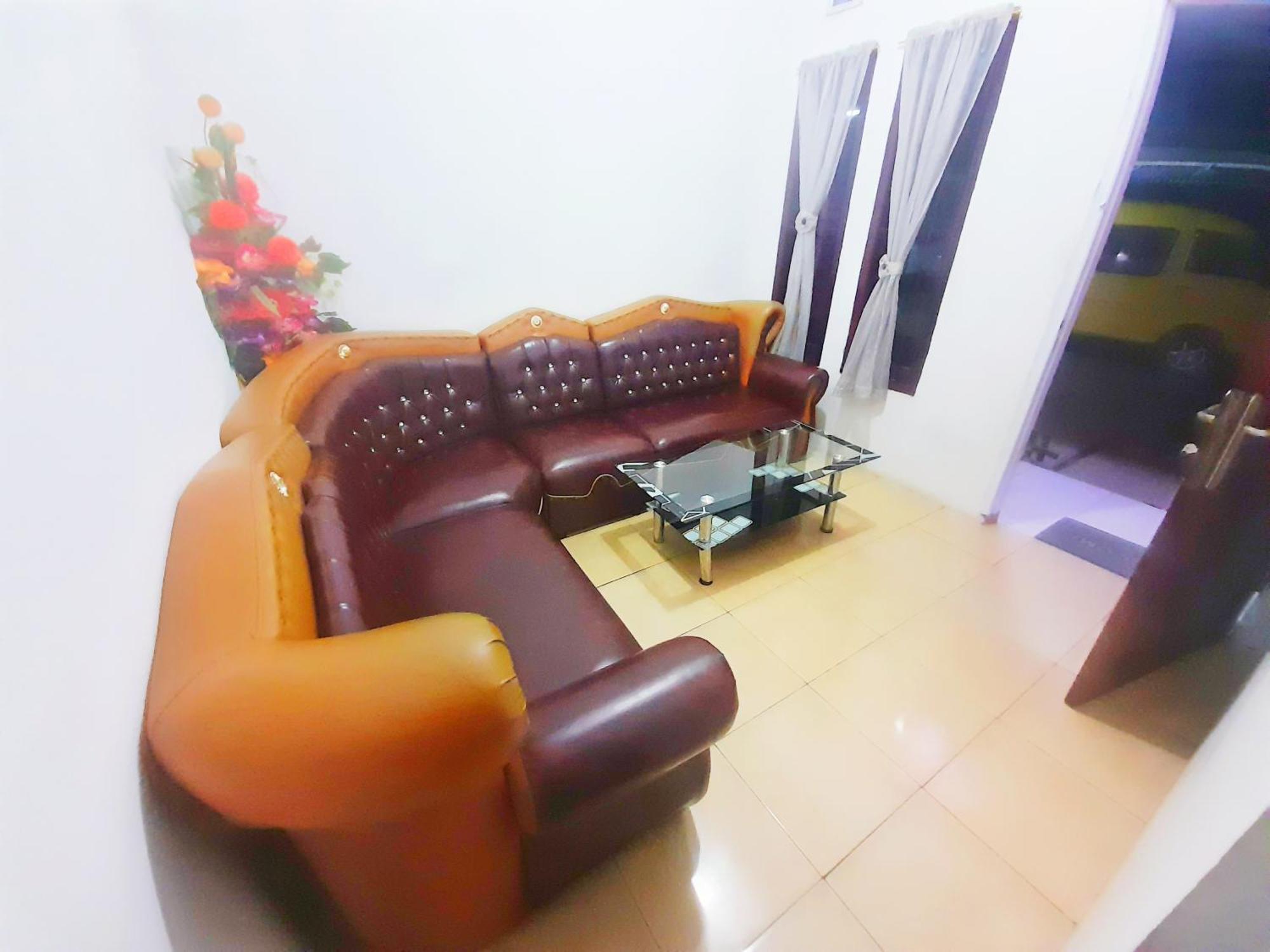 Baronda Guest House Sorong Exterior foto